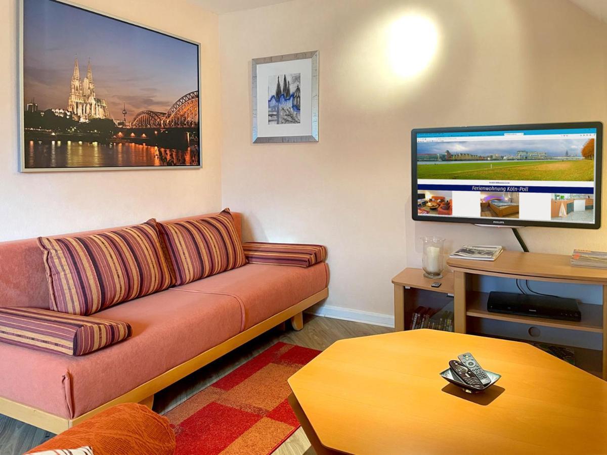Ferienwohnung Koeln-Poll Esterno foto