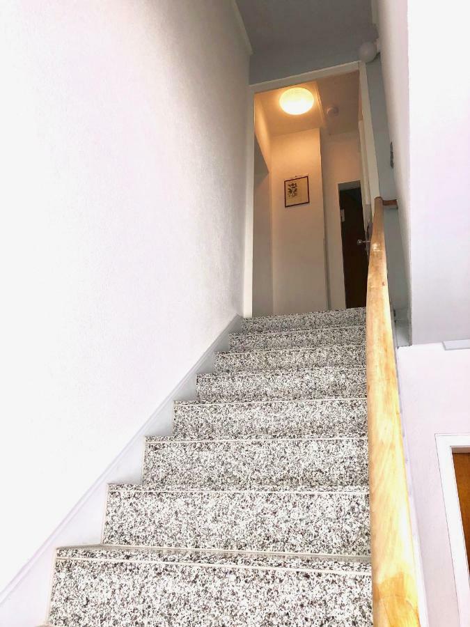 Ferienwohnung Koeln-Poll Esterno foto
